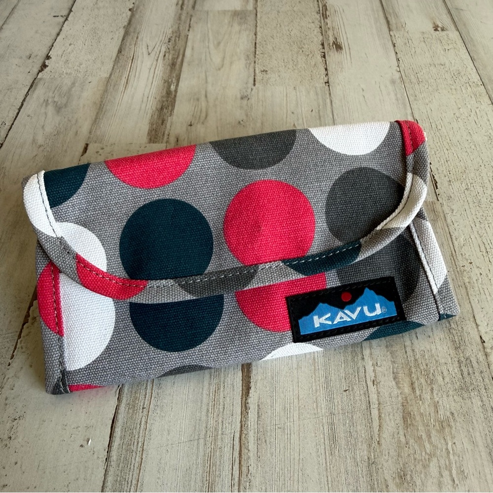 Kavu Clutch Wallet